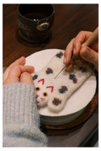 Wool Felt Animal Coaster - hand-felting a spotted cat design coaster with needle felting tool